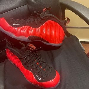 COPY - Nike Foamposites size 12 Condition 9.8 / 10